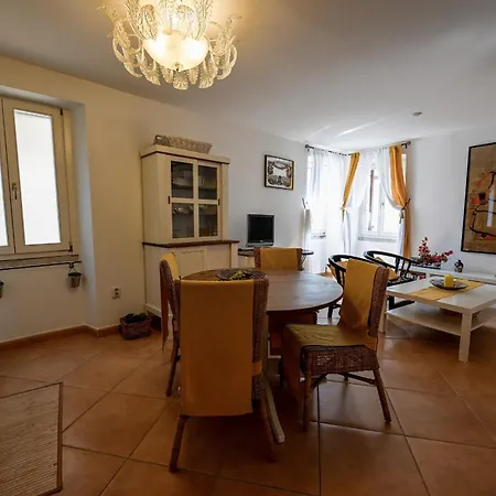 Apartment Alice With Balcony *
