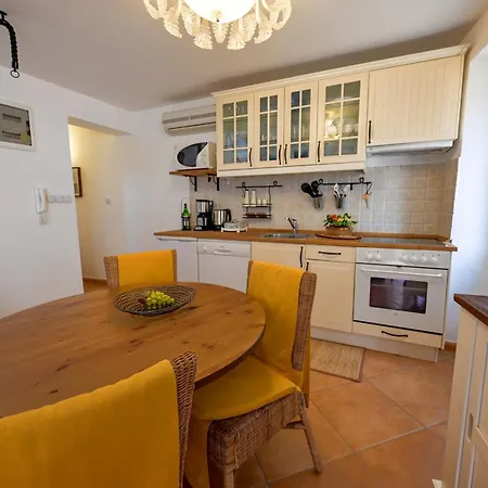 Apartmán Alice With Balcony