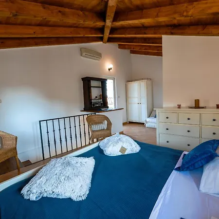 Apartment Alice With Balcony Rovinj