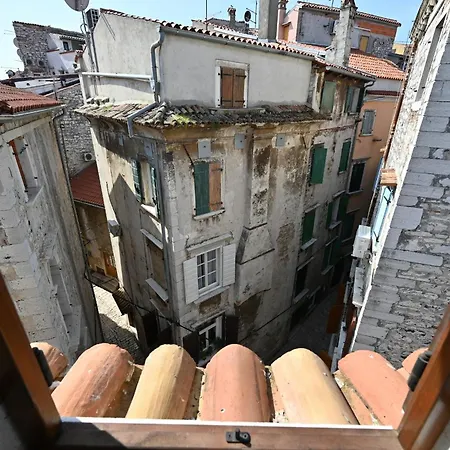 Apartment Alice With Balcony *