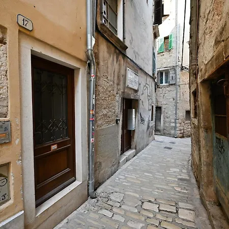 Alice With Balcony Rovinj