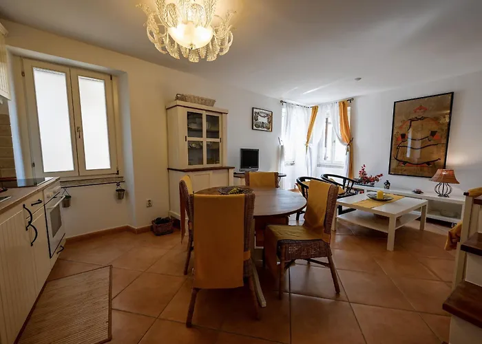 Apartment Alice With Balcony *